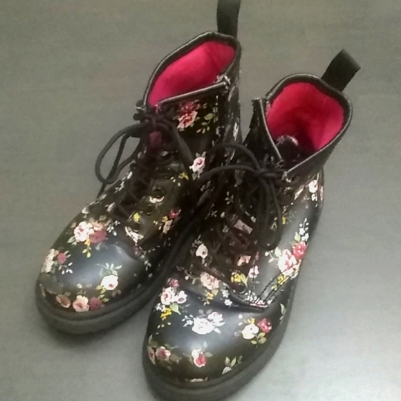 Cherokee Lace Up Boots - Picture 1 of 6